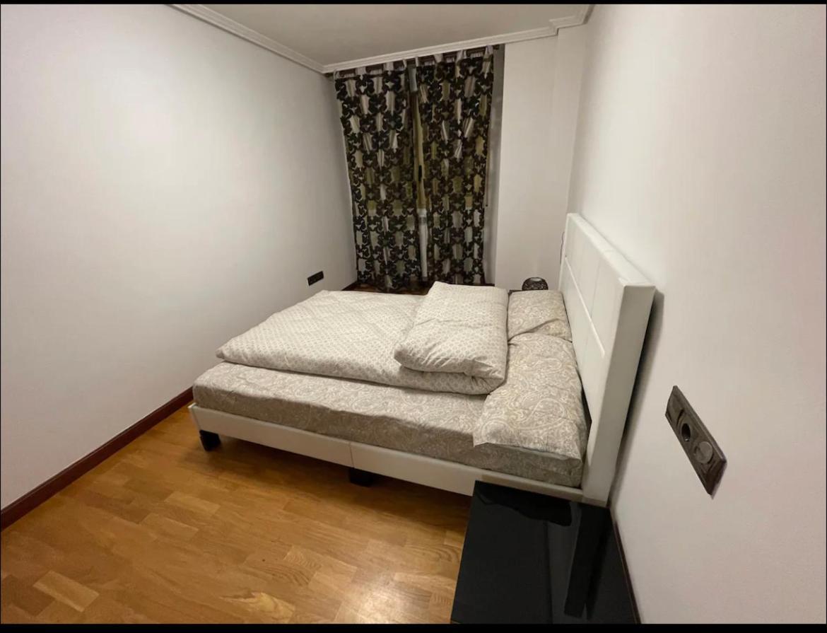 Bonito Piso Con Aparcamiento A Pie De La Calle . Nájera Exterior foto